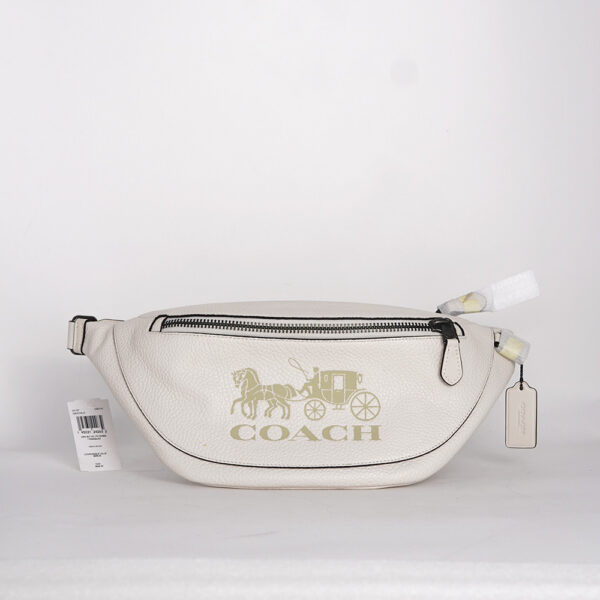 coach warren belt bag with horse and carriage (chalk)
