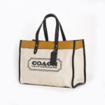 coach field tote 30 with coach badge