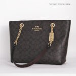 coach cammie chain tote bag in signature canvas
