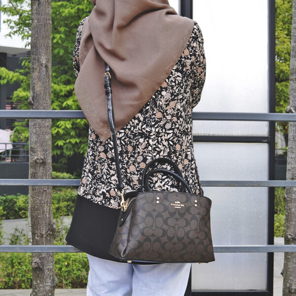 coach mini lillie carryall in signature canvas