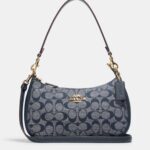 coach teri shoulder bag in signature chambray