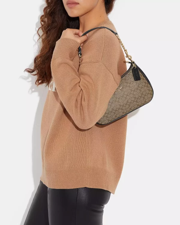 coach teri shoulder bag in signature canvas