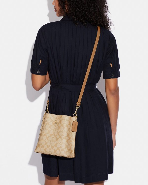 coach mollie bucket 22 in signature canvas