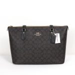 coach gallery tote in signature canvas