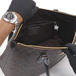 coach gallery tote in signature canvas