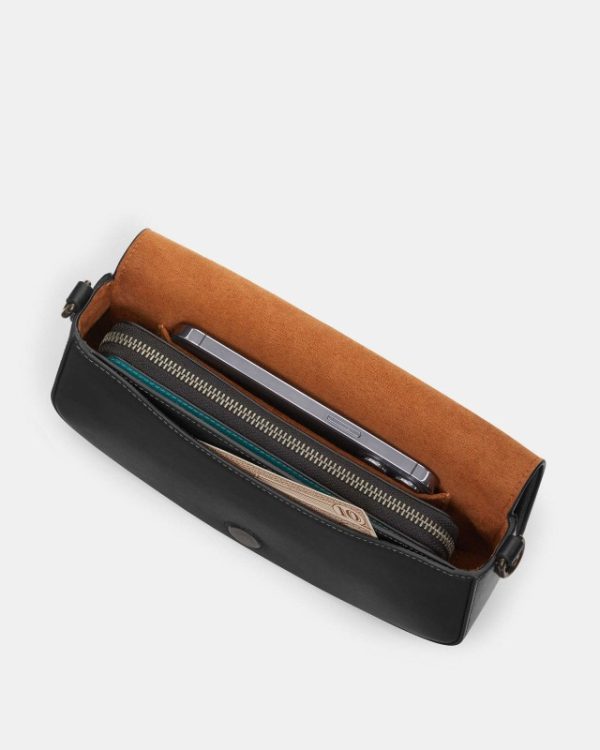 coach andrea shoulder bag