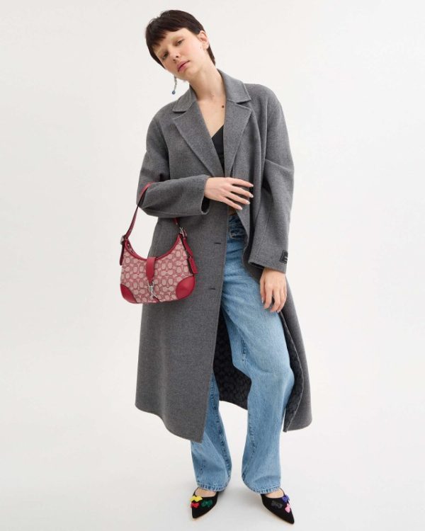 coach hamptons hobo bag in signature textile jacquard