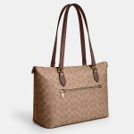 coach gallery tote in signature canvas