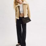 coach laurel shoulder bag in signature canvas