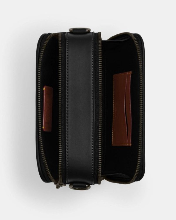 coach wyatt crossbody in signature leather