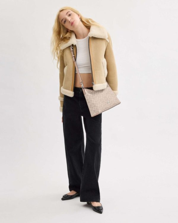 coach laurel shoulder bag in signature canvas