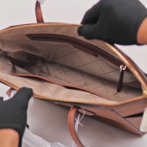 michael kors marilyn medium saffiano leather tote bag